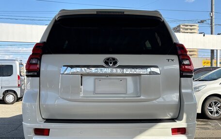 Toyota Land Cruiser Prado 150 рестайлинг 2, 2022 год, 3 656 000 рублей, 4 фотография