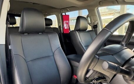 Toyota Land Cruiser Prado 150 рестайлинг 2, 2022 год, 3 656 000 рублей, 11 фотография