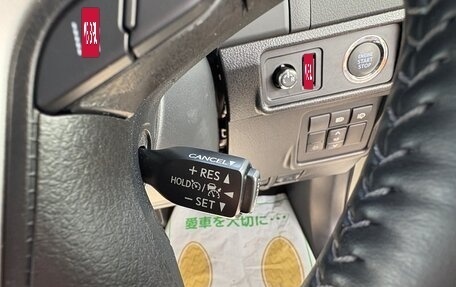 Toyota Land Cruiser Prado 150 рестайлинг 2, 2022 год, 3 656 000 рублей, 16 фотография