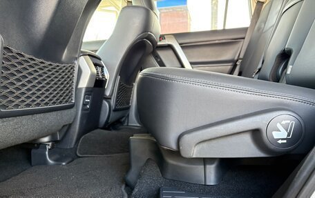 Toyota Land Cruiser Prado 150 рестайлинг 2, 2022 год, 3 656 000 рублей, 33 фотография