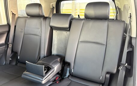 Toyota Land Cruiser Prado 150 рестайлинг 2, 2022 год, 3 656 000 рублей, 31 фотография
