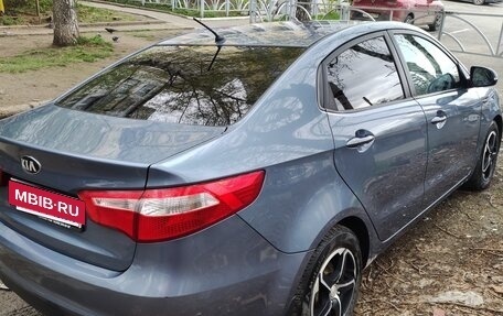 KIA Rio III рестайлинг, 2013 год, 750 000 рублей, 3 фотография