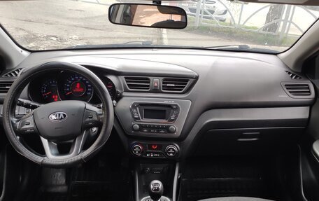 KIA Rio III рестайлинг, 2013 год, 750 000 рублей, 11 фотография