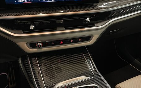 BMW X7, 2023 год, 19 000 000 рублей, 18 фотография