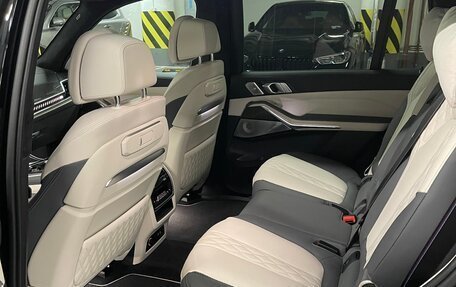 BMW X7, 2023 год, 19 000 000 рублей, 13 фотография