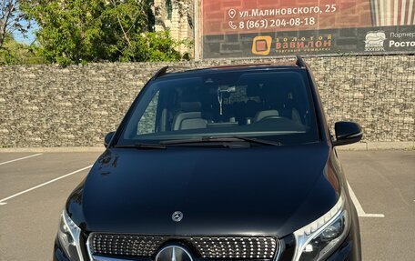Mercedes-Benz V-Класс, 2020 год, 7 990 000 рублей, 3 фотография