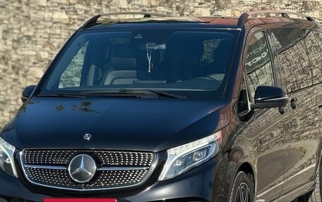 Mercedes-Benz V-Класс, 2020 год, 7 990 000 рублей, 2 фотография