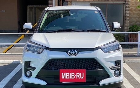 Toyota Raize I, 2022 год, 1 095 000 рублей, 2 фотография