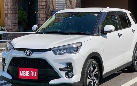 Toyota Raize I, 2022 год, 1 095 000 рублей, 3 фотография