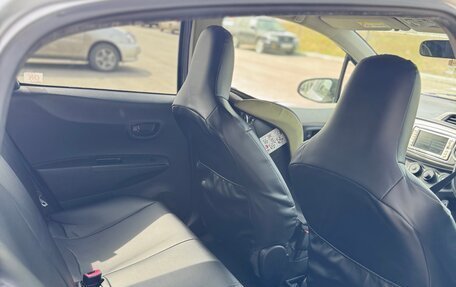 Toyota Vitz, 2013 год, 650 000 рублей, 6 фотография