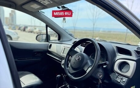 Toyota Vitz, 2013 год, 650 000 рублей, 8 фотография