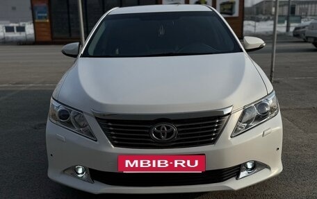 Toyota Camry, 2013 год, 1 735 000 рублей, 2 фотография