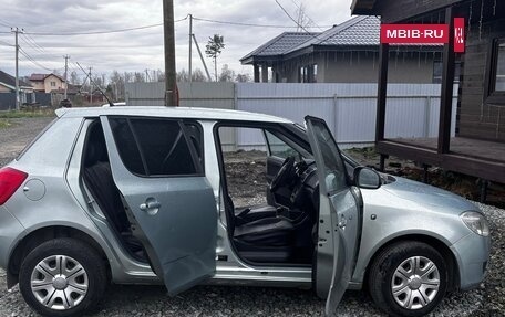 Skoda Fabia II, 2009 год, 430 000 рублей, 4 фотография