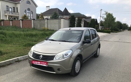 Renault Sandero I, 2010 год, 550 000 рублей, 2 фотография
