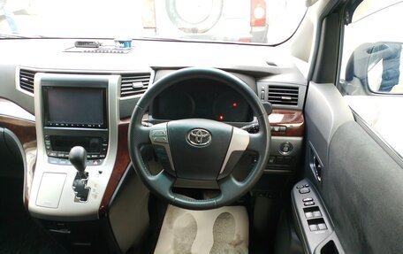 Toyota Vellfire I, 2012 год, 1 500 000 рублей, 10 фотография