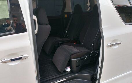 Toyota Vellfire I, 2012 год, 1 500 000 рублей, 19 фотография
