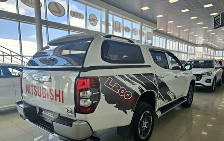 Mitsubishi L200 IV рестайлинг, 2022 год, 3 770 000 рублей, 9 фотография
