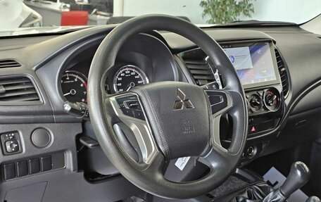 Mitsubishi L200 IV рестайлинг, 2022 год, 3 770 000 рублей, 13 фотография