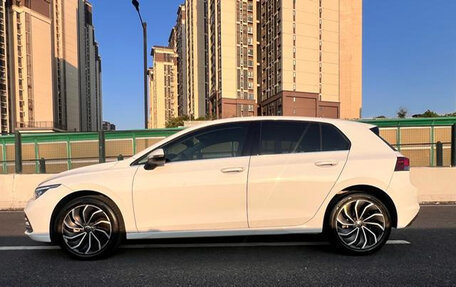 Volkswagen Golf VIII, 2021 год, 1 695 000 рублей, 8 фотография