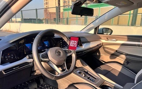 Volkswagen Golf VIII, 2021 год, 1 695 000 рублей, 14 фотография