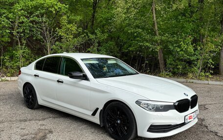 BMW 5 серия, 2017 год, 3 300 000 рублей, 9 фотография