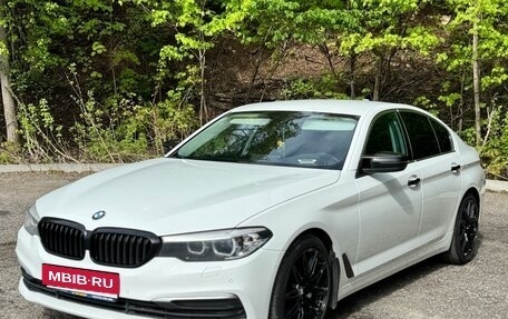 BMW 5 серия, 2017 год, 3 300 000 рублей, 3 фотография