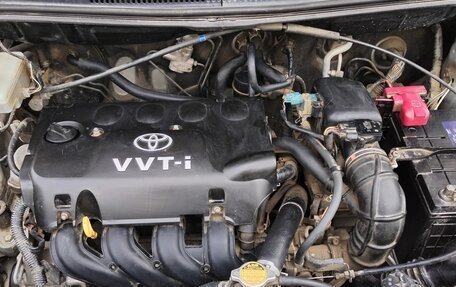 Toyota Ist II, 2005 год, 620 000 рублей, 4 фотография