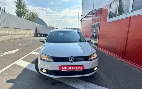 Volkswagen Jetta VI, 2013 год, 989 000 рублей, 14 фотография