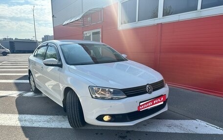 Volkswagen Jetta VI, 2013 год, 989 000 рублей, 28 фотография