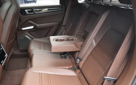 Porsche Cayenne III, 2019 год, 14 000 000 рублей, 19 фотография