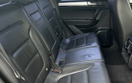 Volkswagen Touareg III, 2011 год, 2 050 000 рублей, 12 фотография