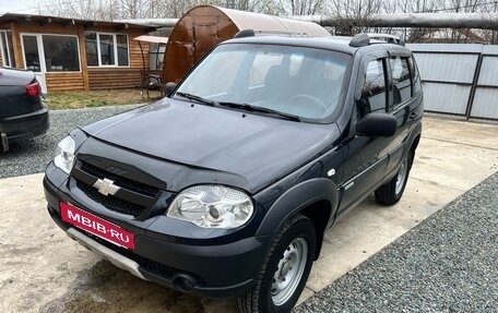 Chevrolet Niva I рестайлинг, 2013 год, 580 000 рублей, 3 фотография