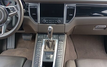 Porsche Macan I рестайлинг, 2016 год, 3 850 000 рублей, 9 фотография