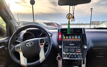 Toyota Land Cruiser Prado 150 рестайлинг 2, 2013 год, 3 200 000 рублей, 6 фотография
