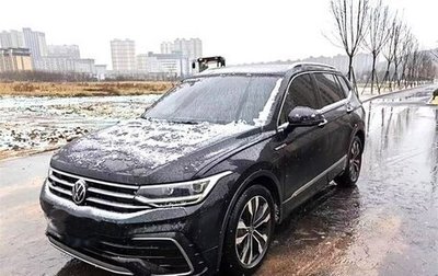 Volkswagen Tiguan II, 2022 год, 3 100 000 рублей, 1 фотография