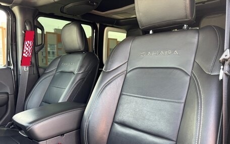 Jeep Wrangler, 2018 год, 4 370 000 рублей, 8 фотография