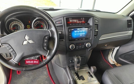Mitsubishi Pajero IV, 2014 год, 2 550 000 рублей, 9 фотография