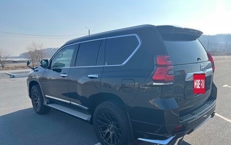 Toyota Land Cruiser Prado 150 рестайлинг 2, 2021 год, 5 500 000 рублей, 11 фотография