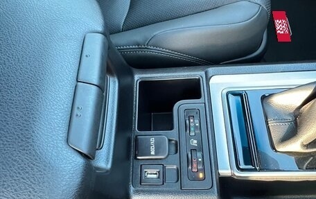 Toyota Land Cruiser Prado 150 рестайлинг 2, 2021 год, 5 500 000 рублей, 26 фотография