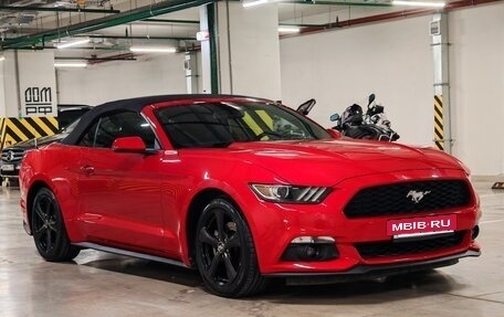 Ford Mustang VI рестайлинг, 2017 год, 3 200 000 рублей, 3 фотография