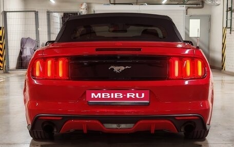Ford Mustang VI рестайлинг, 2017 год, 3 200 000 рублей, 7 фотография