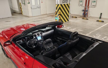 Ford Mustang VI рестайлинг, 2017 год, 3 200 000 рублей, 18 фотография