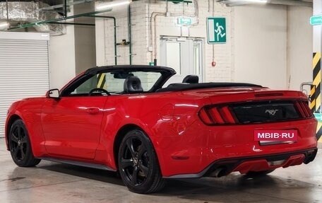 Ford Mustang VI рестайлинг, 2017 год, 3 200 000 рублей, 15 фотография
