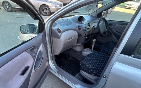 Toyota Platz, 2001 год, 245 000 рублей, 7 фотография