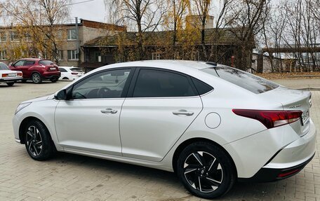 Hyundai Solaris II рестайлинг, 2021 год, 1 700 000 рублей, 3 фотография