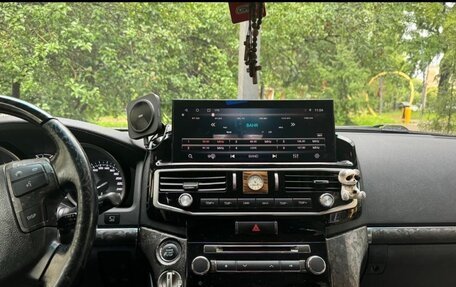 Toyota Land Cruiser 200, 2013 год, 3 250 000 рублей, 7 фотография