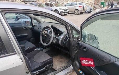 Honda Fit III, 2003 год, 450 000 рублей, 12 фотография