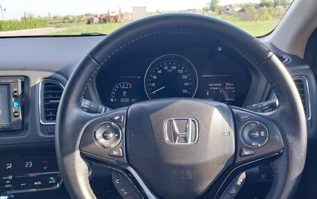Honda Vezel, 2017 год, 1 777 000 рублей, 3 фотография