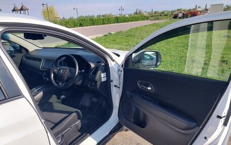 Honda Vezel, 2017 год, 1 777 000 рублей, 4 фотография