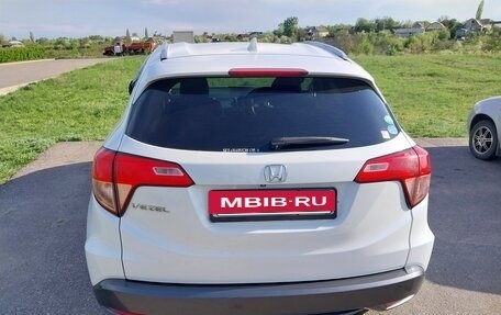 Honda Vezel, 2017 год, 1 777 000 рублей, 8 фотография